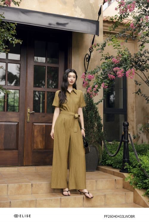 Bộ sưu tập trang phục thiết yếu hằng ngày LYLE